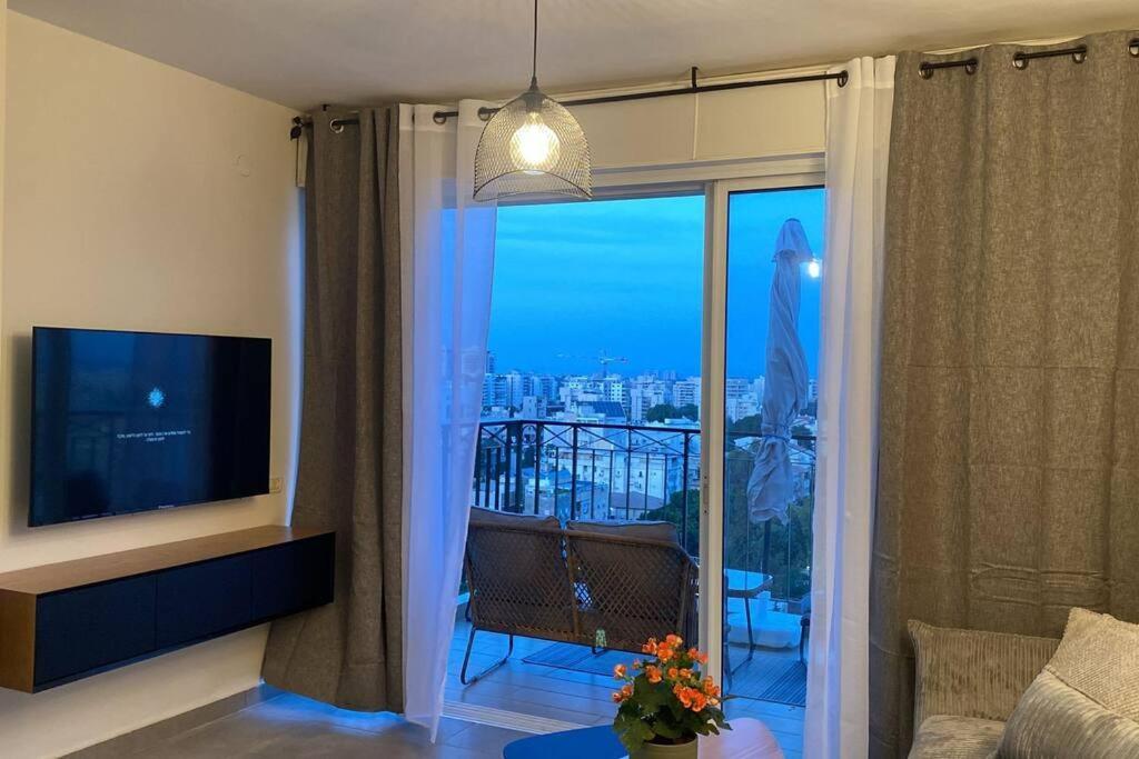 High Lights Huose Apartamento Rechovot Exterior foto